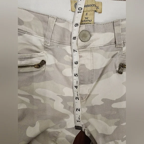 Democracy Tan Camo Mid Rise Ab Technology Skinny Jeans Womens Size 8 EUC - Picture 7 of 11